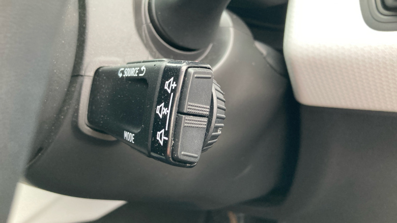 Renault Clio 1.6 E-TECH full hybrid 145 Techno 5dr Auto Hybrid Hatchback